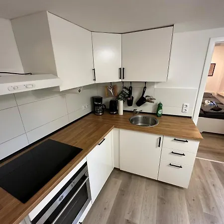 Mola Apartments-Ferienwohnung Fuer 5 Personen-Separater Eingang-Gratis Parkplatz-Terrasse-Grill-Highspeed Wlan-Auch Fuer Langzeit Geeignet Wetter (Ruhr) Exterior photo