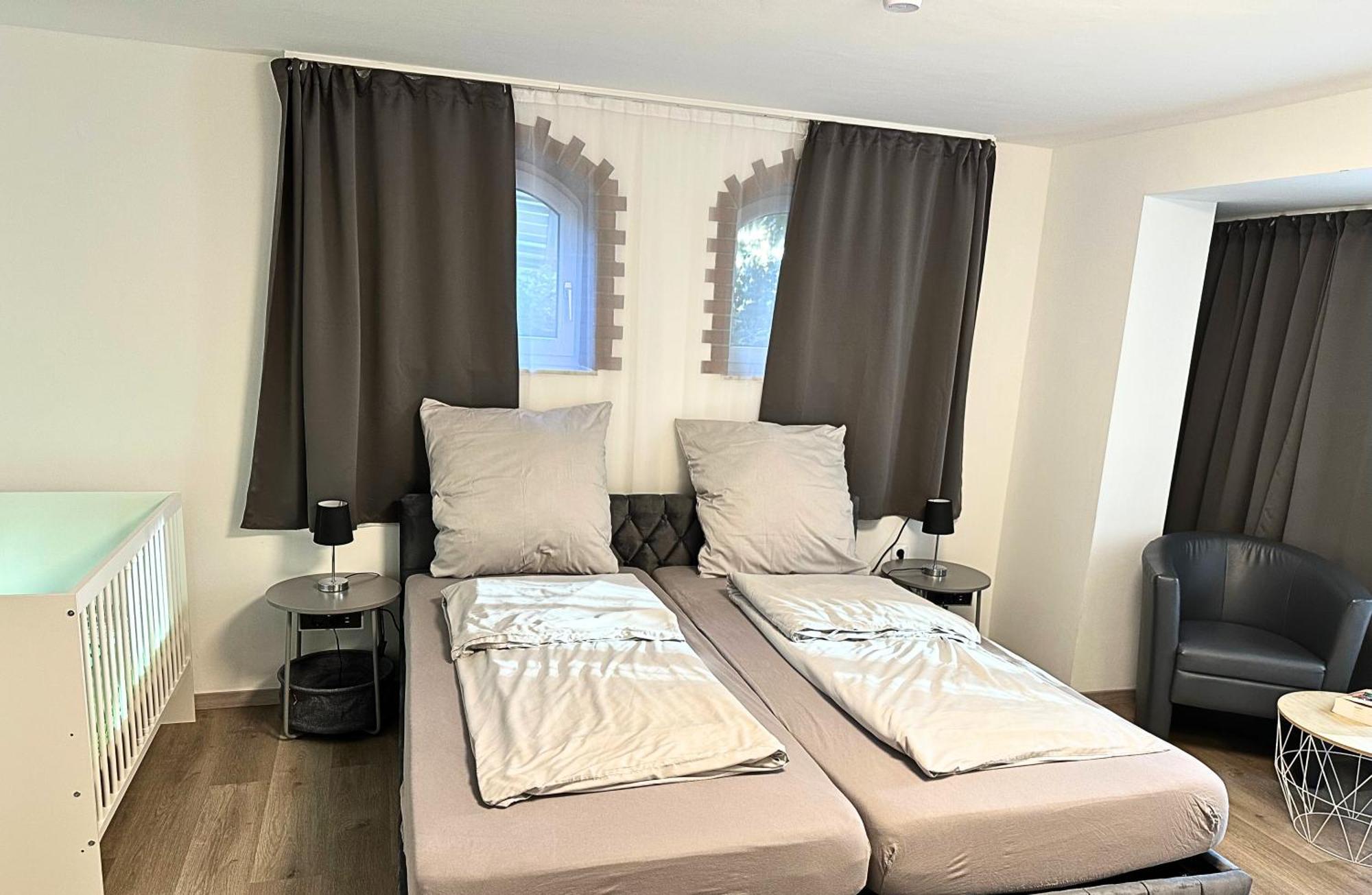 Mola Apartments-ferienwohnung Fuer 5 Personen-separater Eingang-gratis Parkplatz-terrasse-grill-highspeed Wlan-auch Fuer Langzeit Geeignet Apartment Wetter (Ruhr)