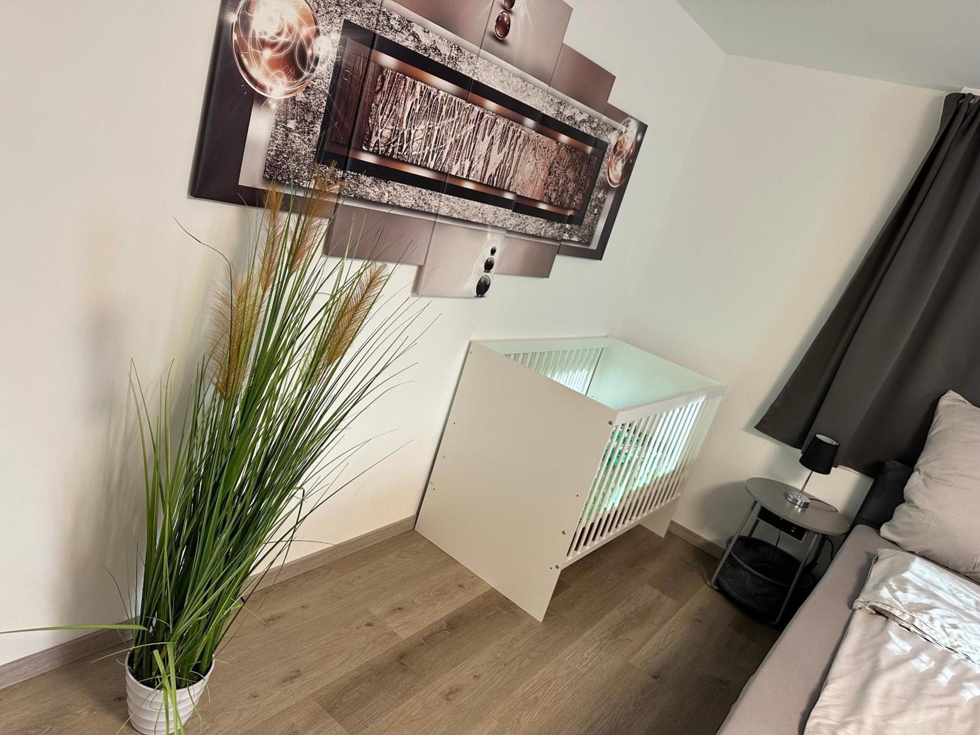 Apartment Mola Apartments-ferienwohnung Fuer 5 Personen-separater Eingang-gratis Parkplatz-terrasse-grill-highspeed Wlan-auch Fuer Langzeit Geeignet *
